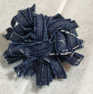 NEW LOFT Blue Denim Confetti Design Pin Brooch 459